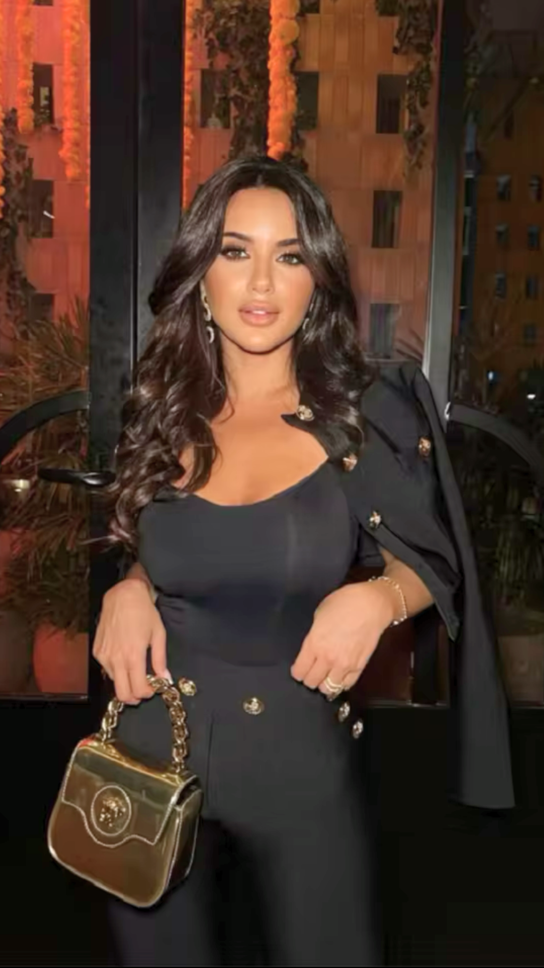 Golden Élite Power Suit