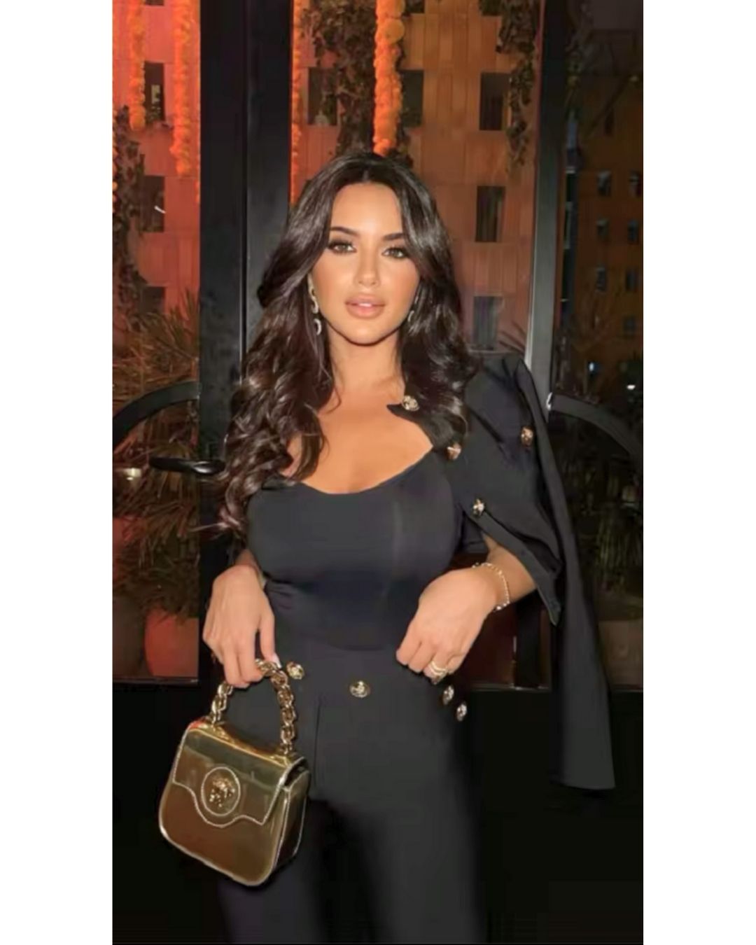 Golden Élite Power Suit